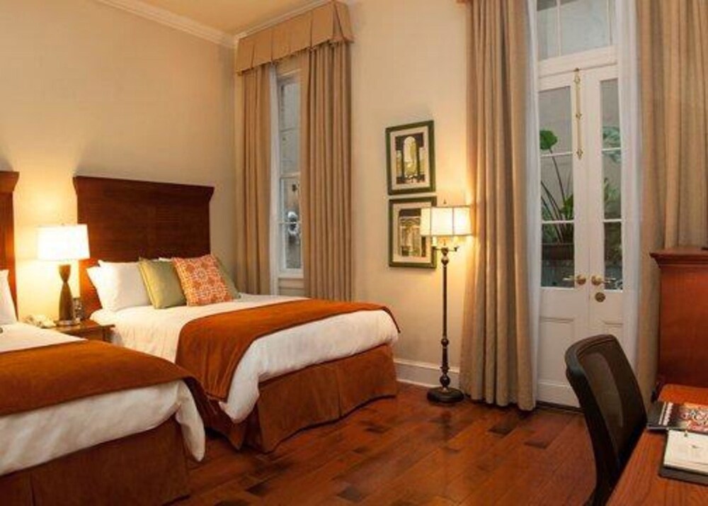 St James Hotel New Orleans Downtown French Quarter Area In New Orleans Hotel Rates Reviews On Orbitz St James Hotel New Orleans Downtown French Quarter Area In New Orleans Hotel Rates Reviews On Orbitz