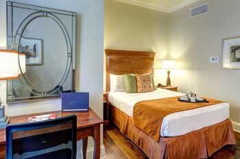 St James Hotel New Orleans Downtown French Quarter Area New Orleans 79 Room Prices Reviews Travelocity St James Hotel New Orleans Downtown French Quarter Area New Orleans 79 Room Prices Reviews Travelocity