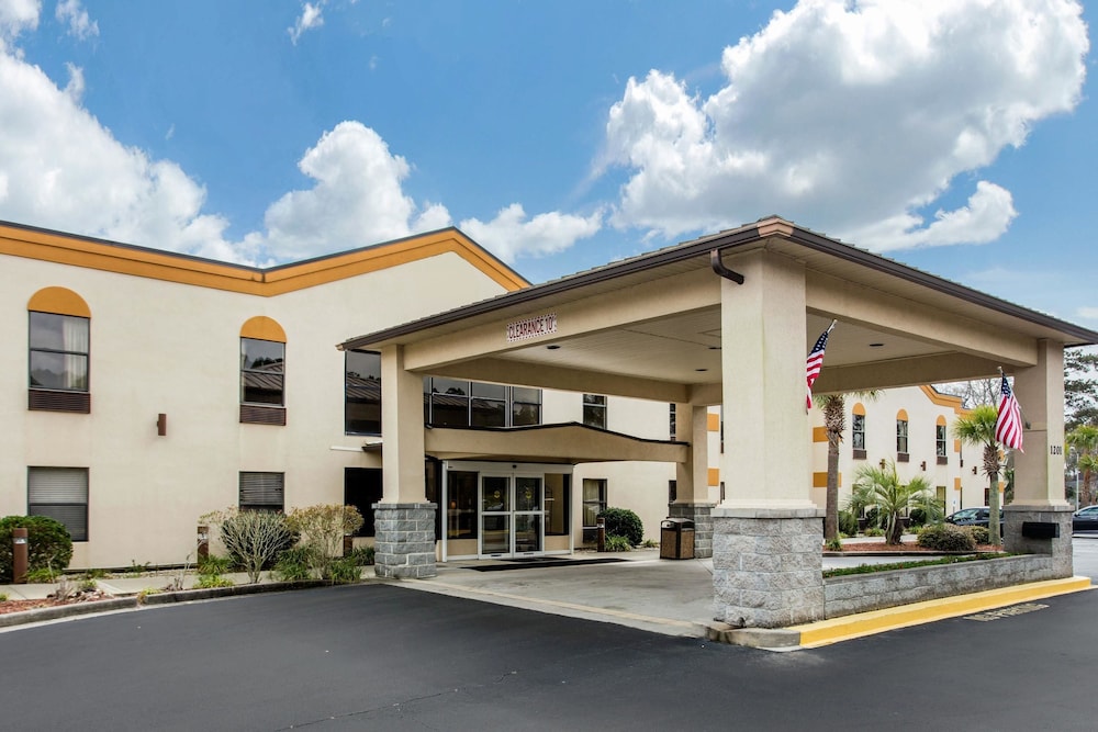 Exterior, Quality Inn Surfside Myrtle Beach