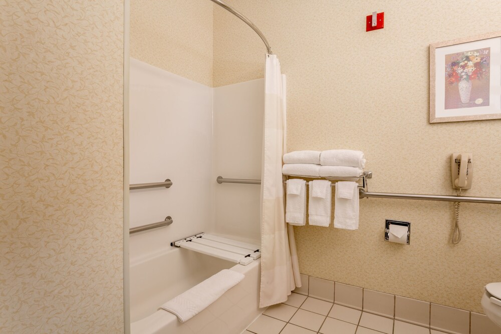 Bathroom, Best Western Independence Kansas City