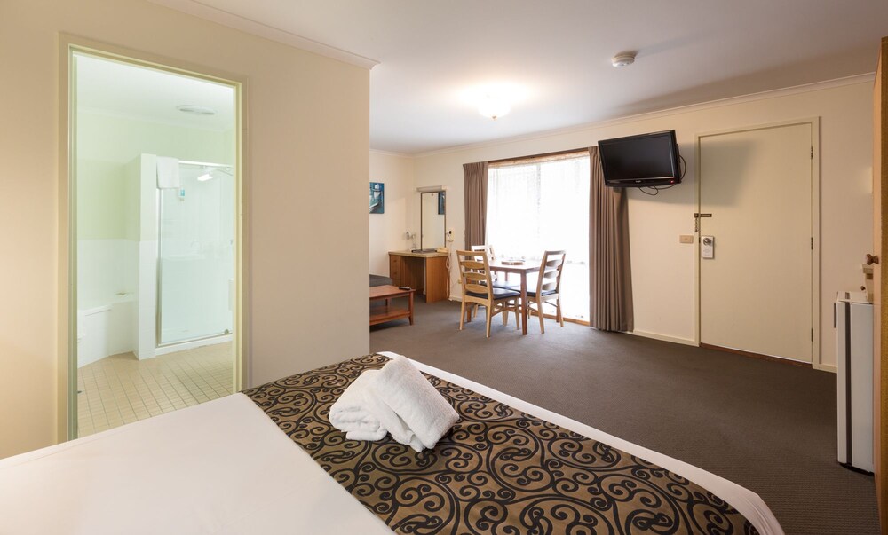 Advance Motel