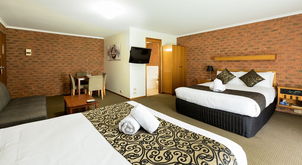 Advance Motel