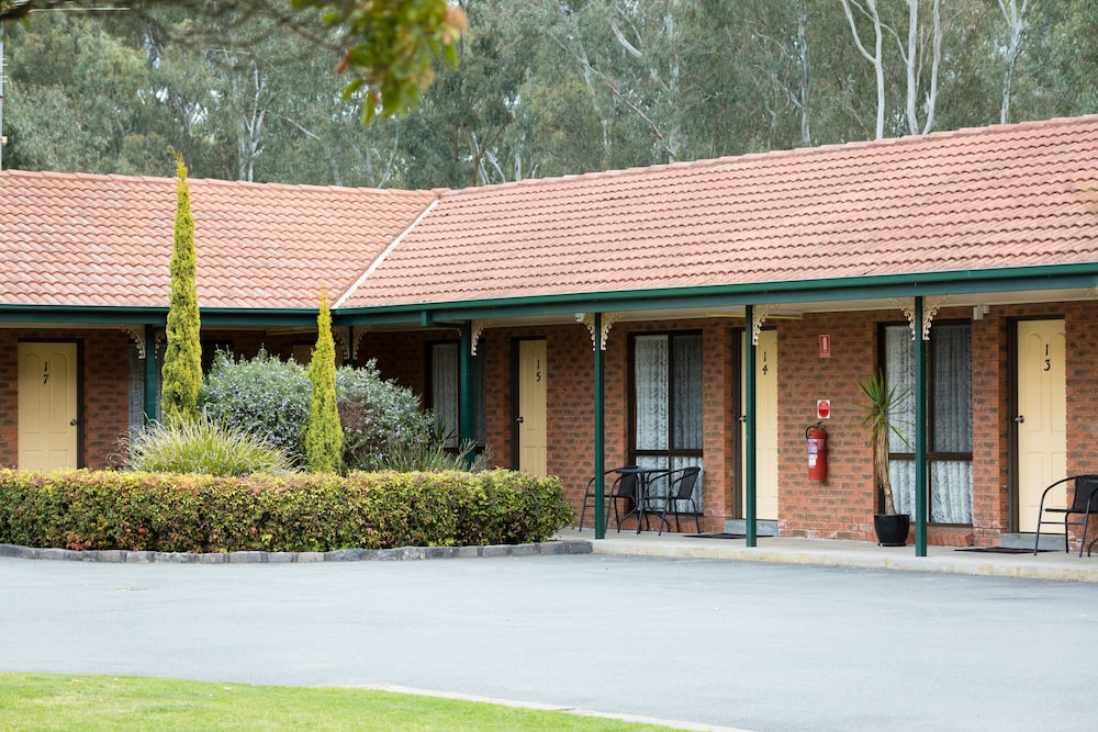 Advance Motel