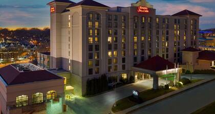 Hampton Inn & Suites Kansas City-Country Club Plaza