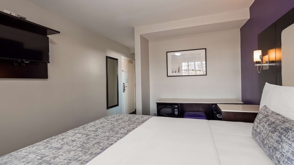 SureStay Hotel by Best Western Beverly Hills West LA