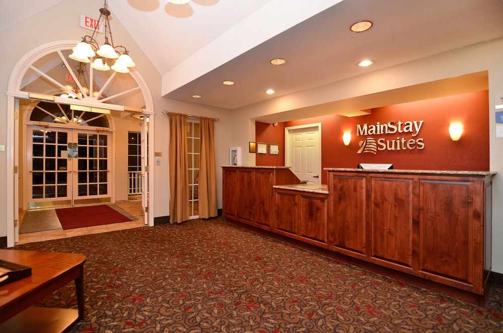 Mainstay Suites Knoxville Airport