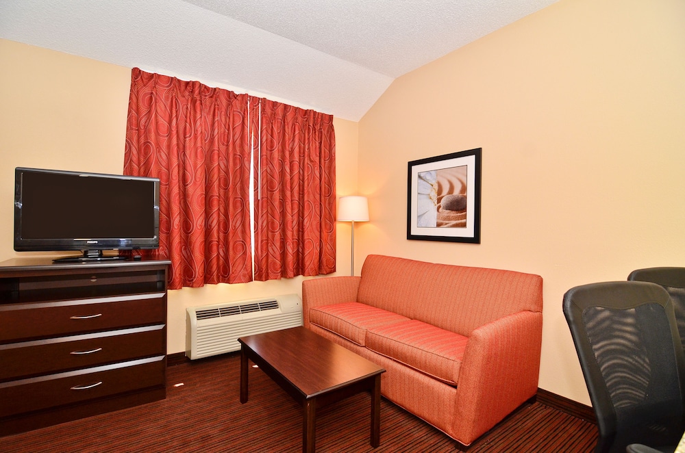 Mainstay Suites Knoxville Airport