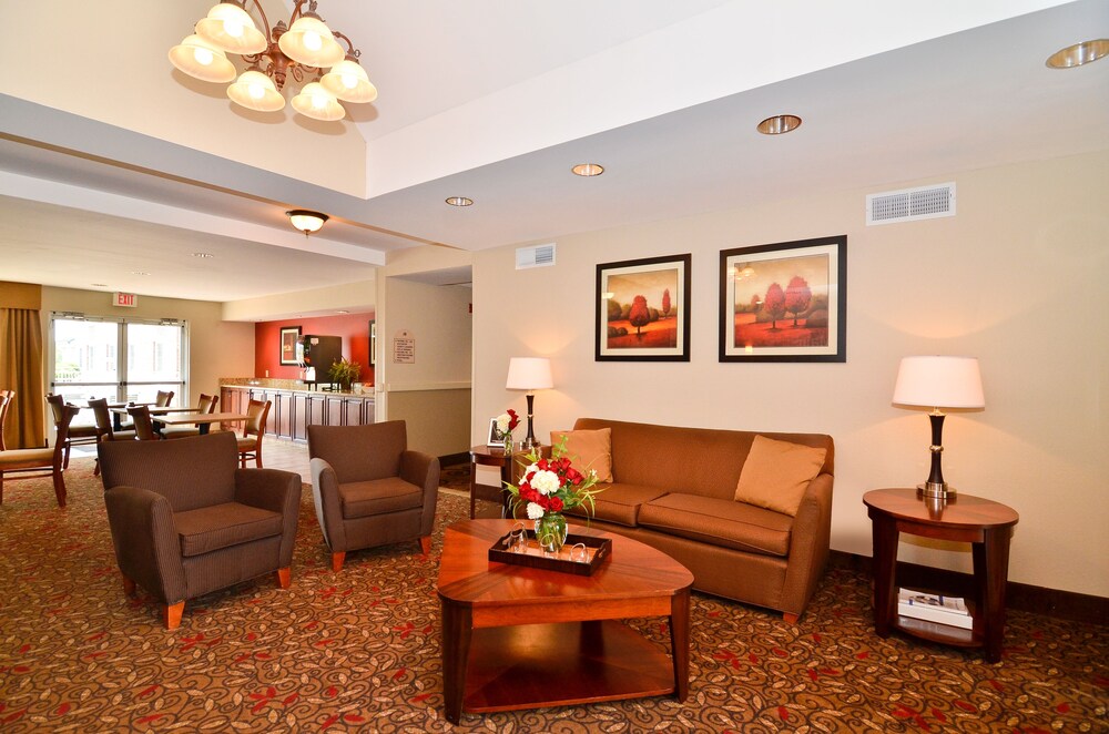 Mainstay Suites Knoxville Airport