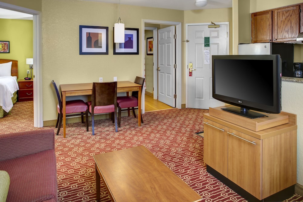 Room, Towneplace Suites By Marriott Findlay