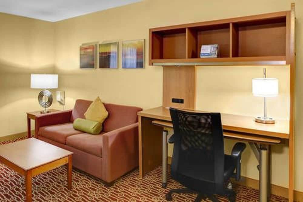 Towneplace Suites By Marriott Findlay