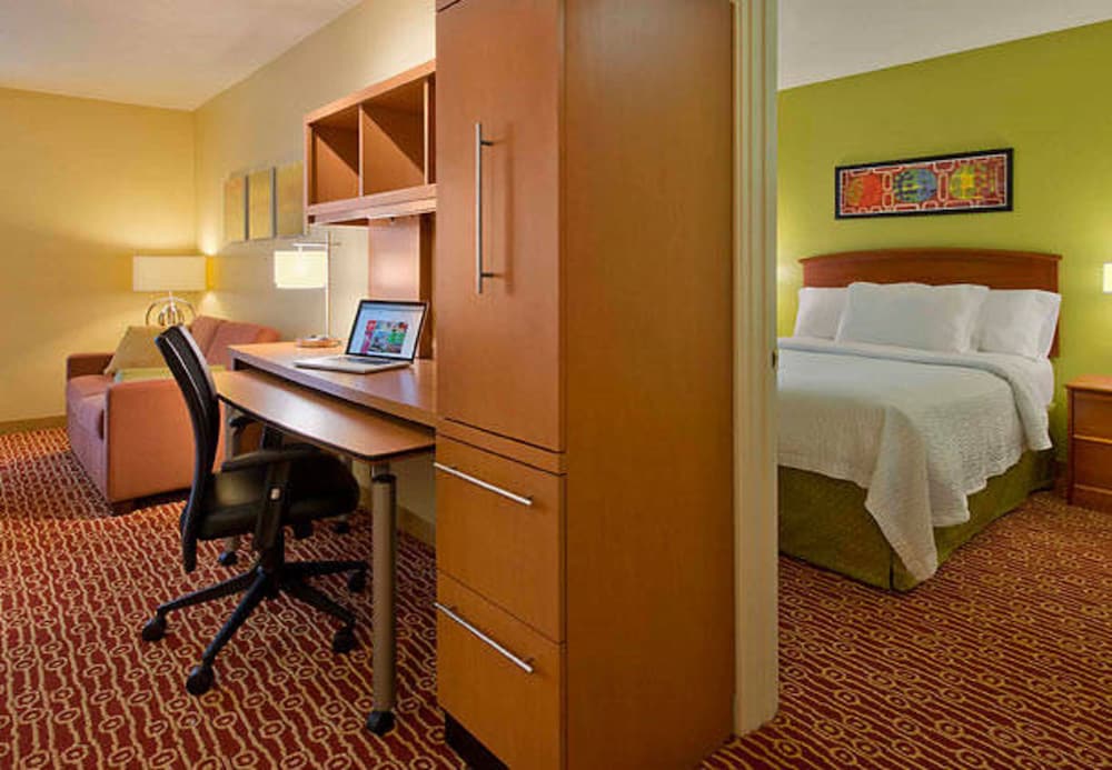 Room, Towneplace Suites By Marriott Findlay