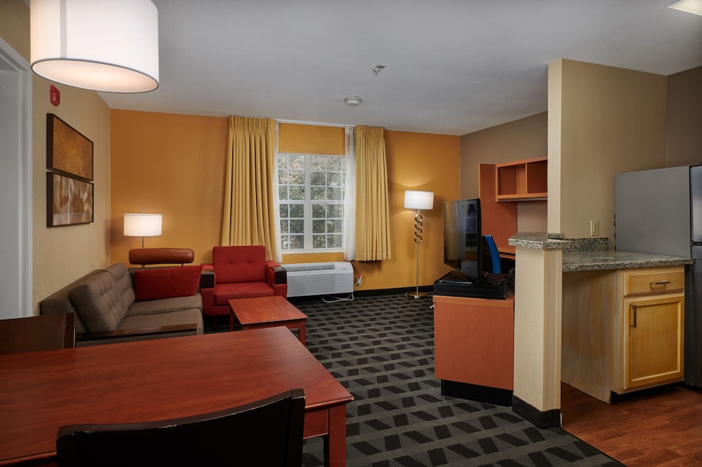 TownePlace Suites by Marriott Tampa North/I-75 Fletcher