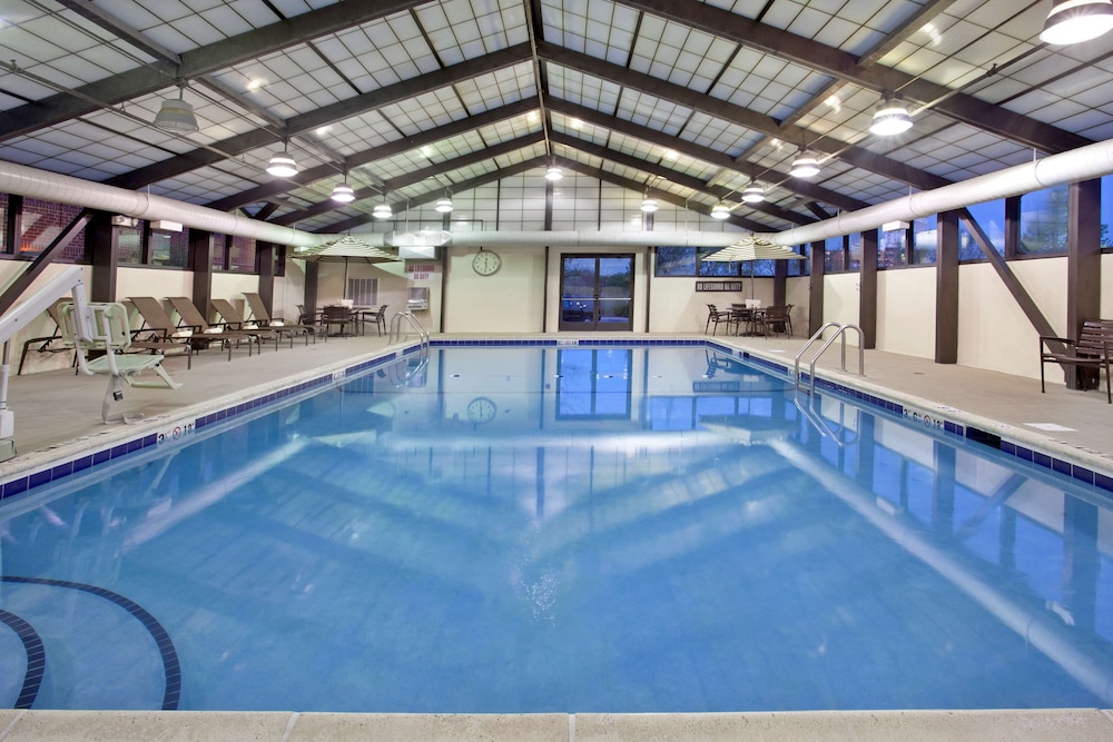 Indoor pool, Hyatt Place Chicago/Lombard/Oak Brook