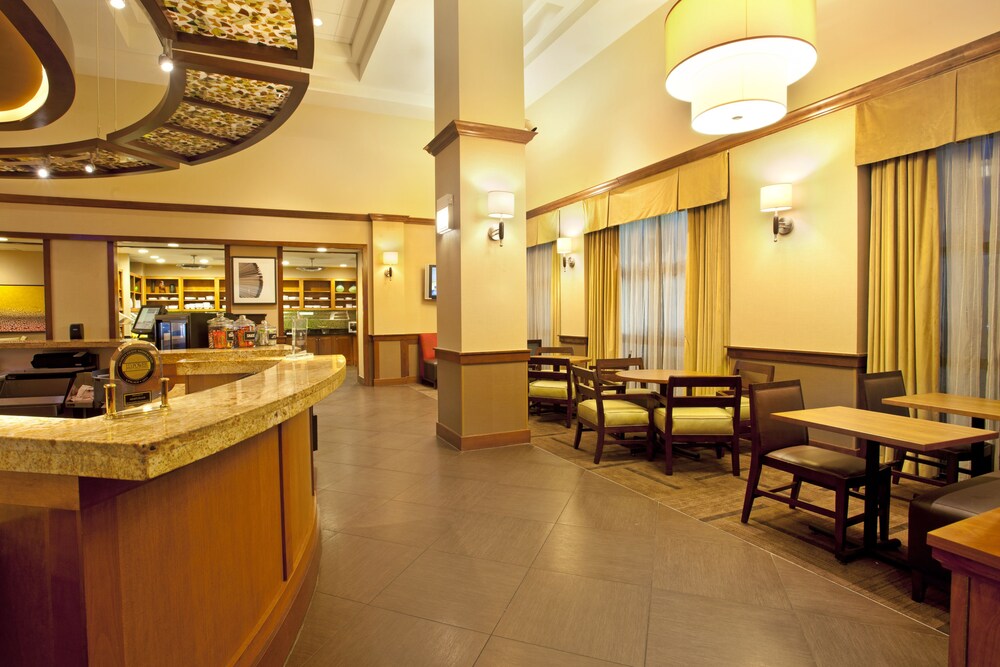 Lobby lounge, Hyatt Place Chicago/Lombard/Oak Brook