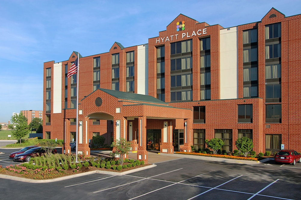 Porch, Hyatt Place Chicago/Lombard/Oak Brook