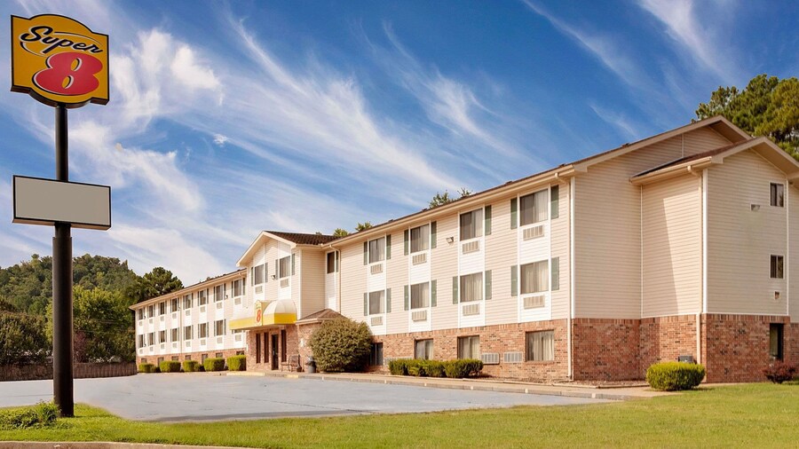 Super 8 by Wyndham Fayetteville