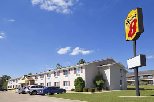 Great Place to stay Super 8 by Wyndham Batesville near Batesville 