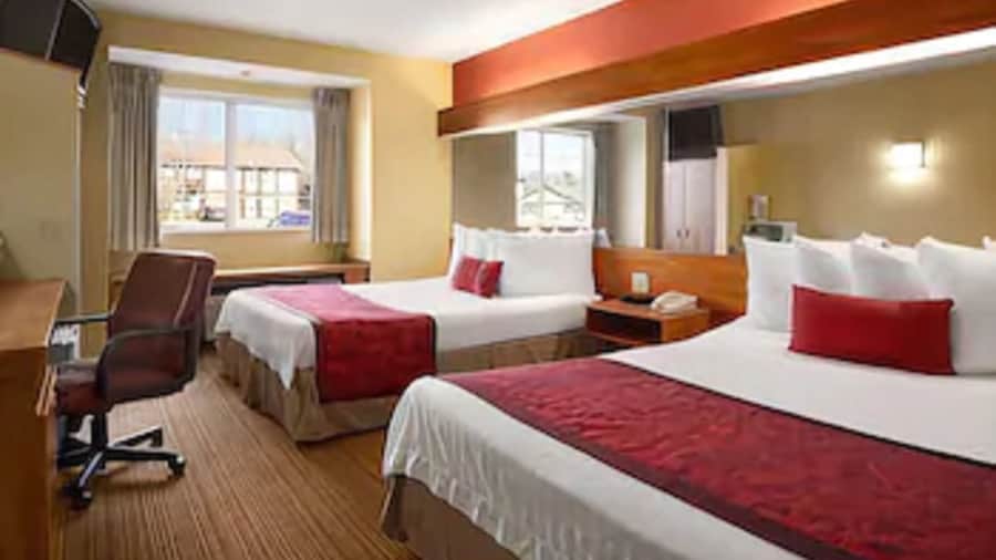 Days Inn & Suites by Wyndham Lafayette IN
