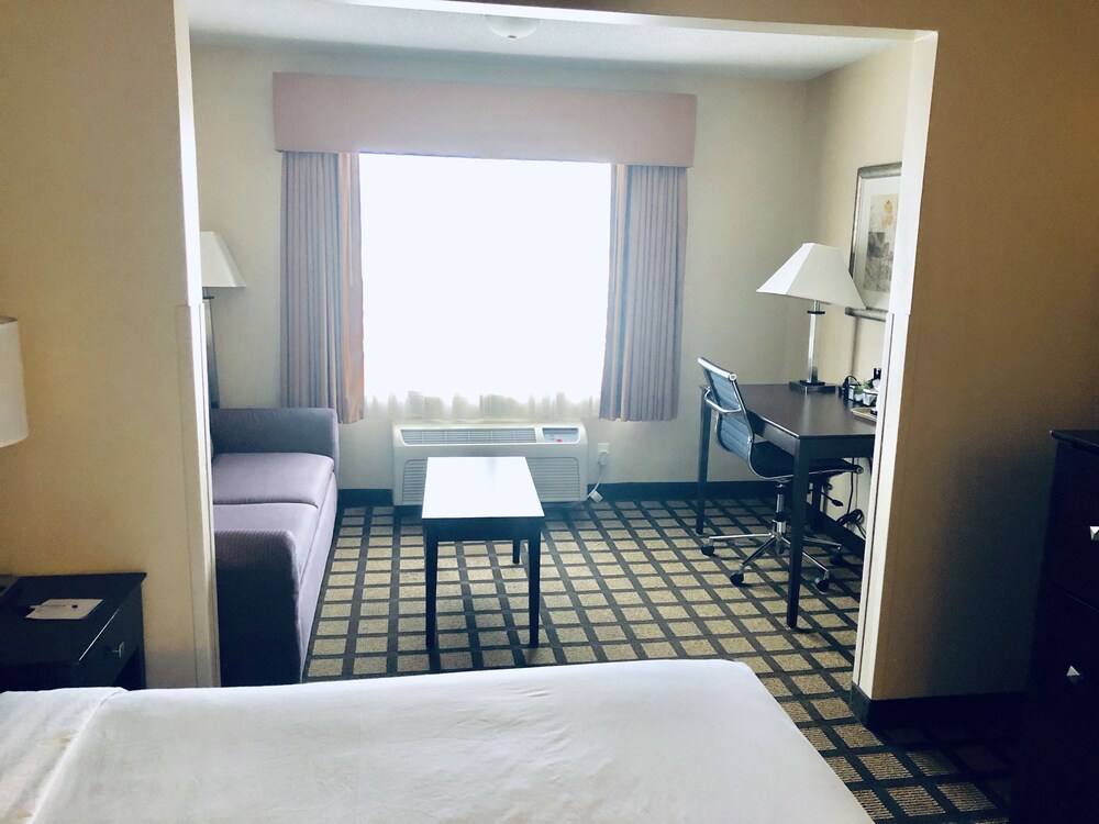 Baymont by Wyndham Gurnee in Chicago Best Rates & Deals on Orbitz