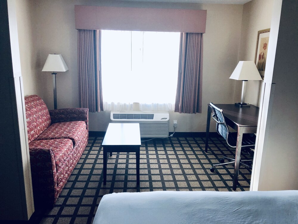 Baymont by Wyndham Gurnee in Chicago Best Rates & Deals on Orbitz