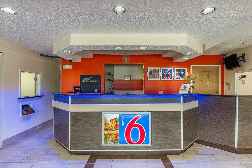 Motel 6 Charlotte, NC - University