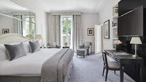 Egyptian cotton sheets, premium bedding, minibar, in-room safe