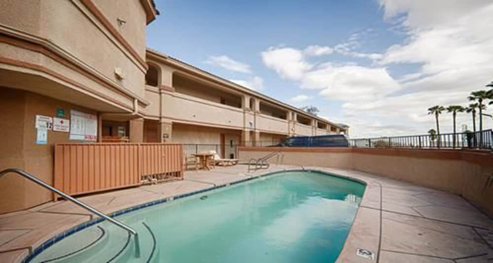 Best Western Kettleman City Inn & Suites in Kettleman City Best Rates