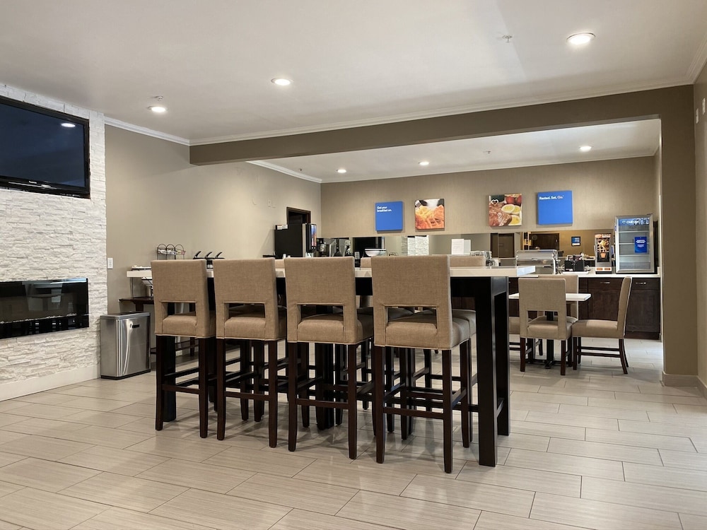 Breakfast area, Comfort Inn Lacey - Olympia