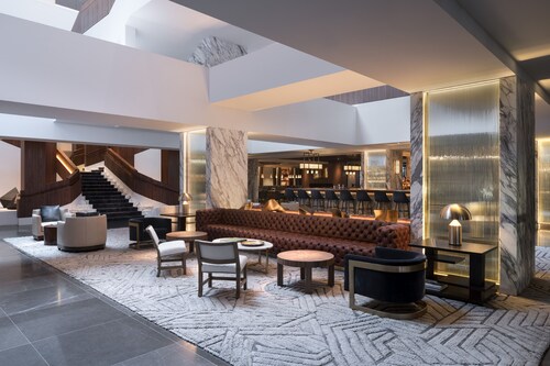 Check Expedia for Availability of Four Seasons Hotel Houston