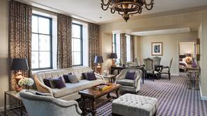 Premium bedding, minibar, in-room safe, desk
