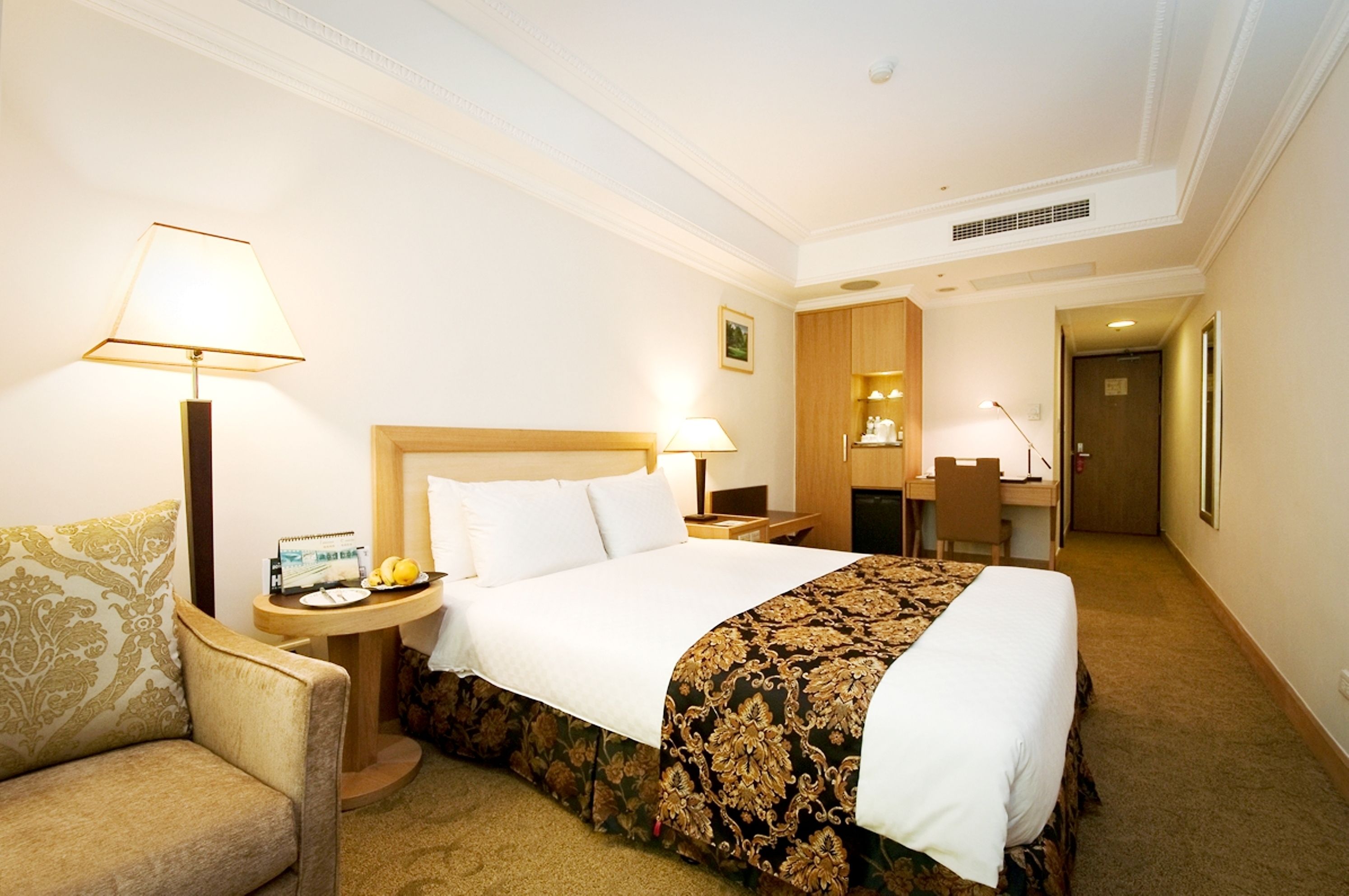 ゴールデン チャイナ ホテル 康華大飯店 台北 口コミ 宿泊料金 予約 エクスペディア