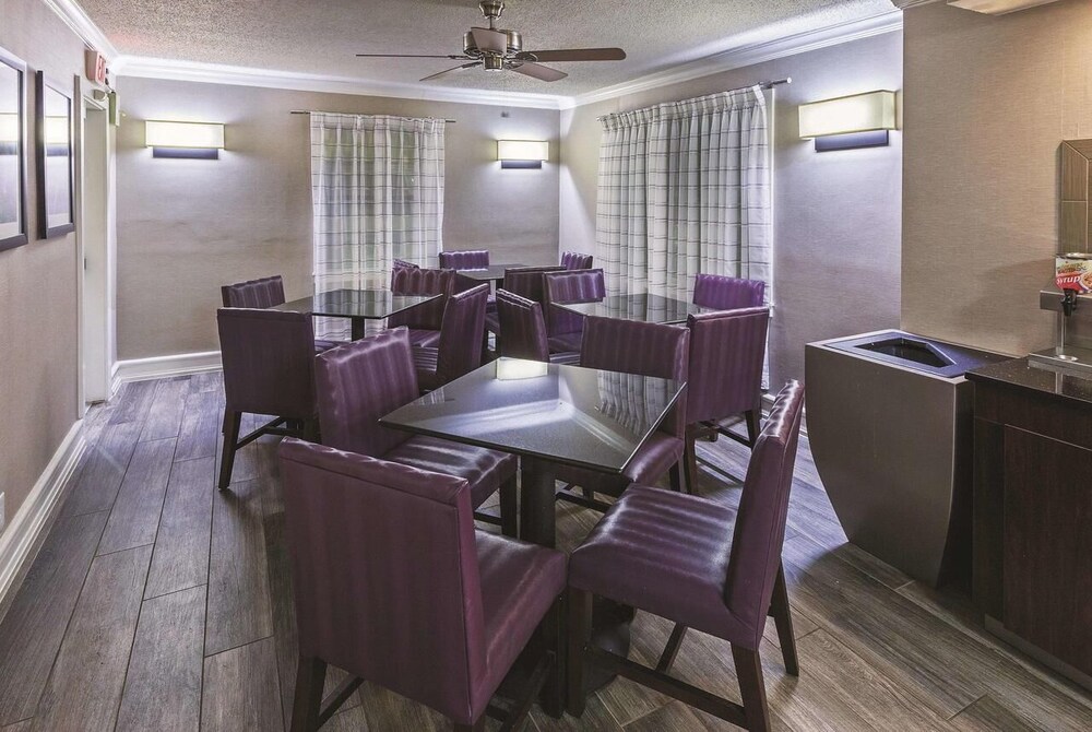 La Quinta Inn by Wyndham San Antonio Vance Jackson AU103 Deals