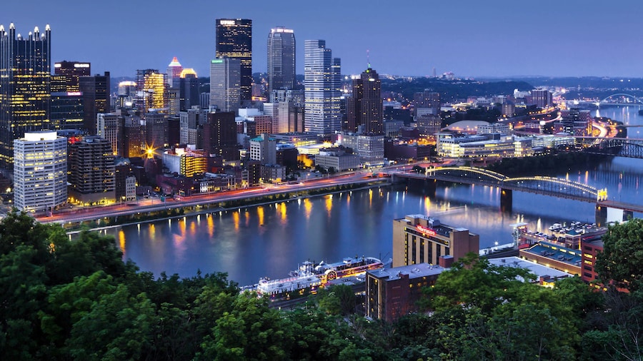 Sheraton Pittsburgh Hotel at Station Square