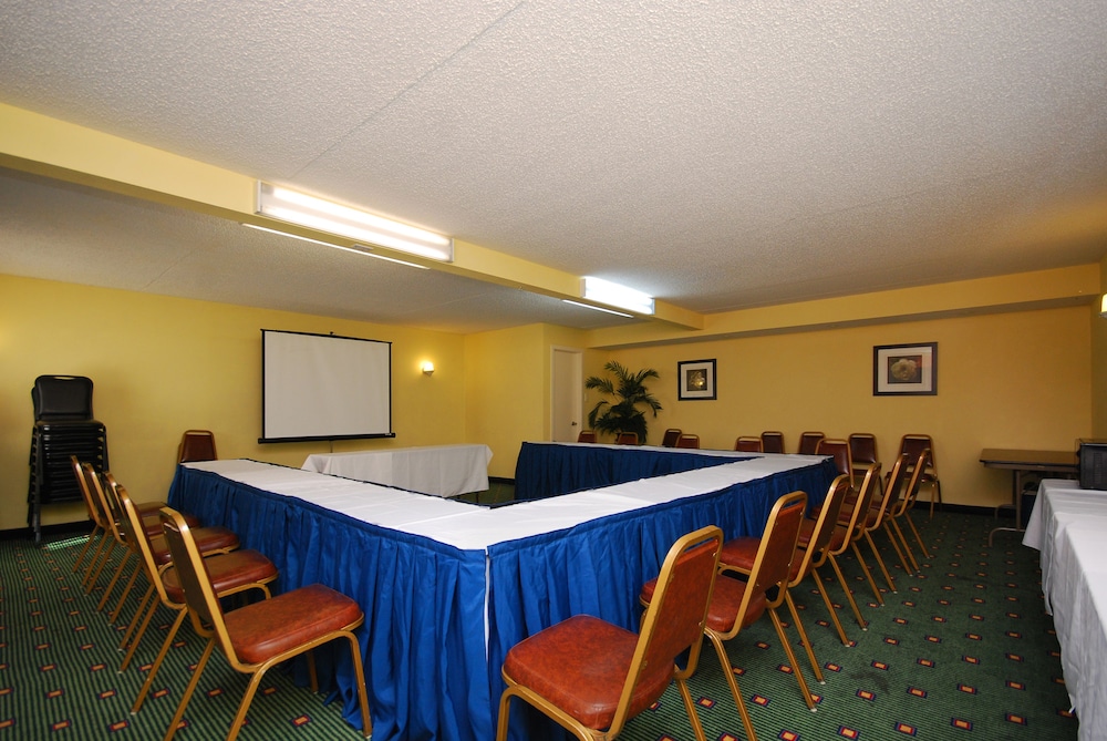 Meeting facility, Quality Inn & Suites North Richland Hills