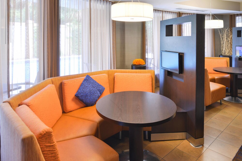 Courtyard by Marriott Tampa North/I-75 Fletcher