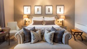 Egyptian cotton sheets, premium bedding, minibar, in-room safe
