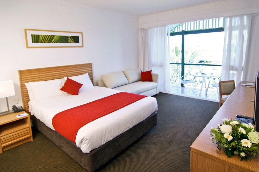 Novotel Sunshine Coast Resort Hotel