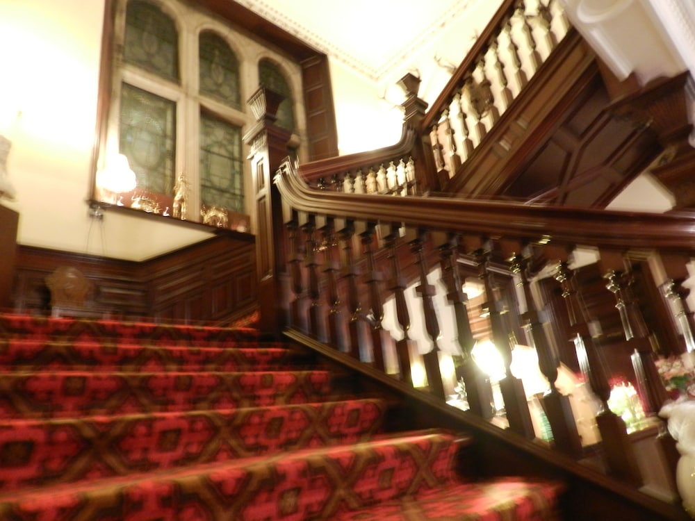 Staircase, Ledgowan Lodge Hotel