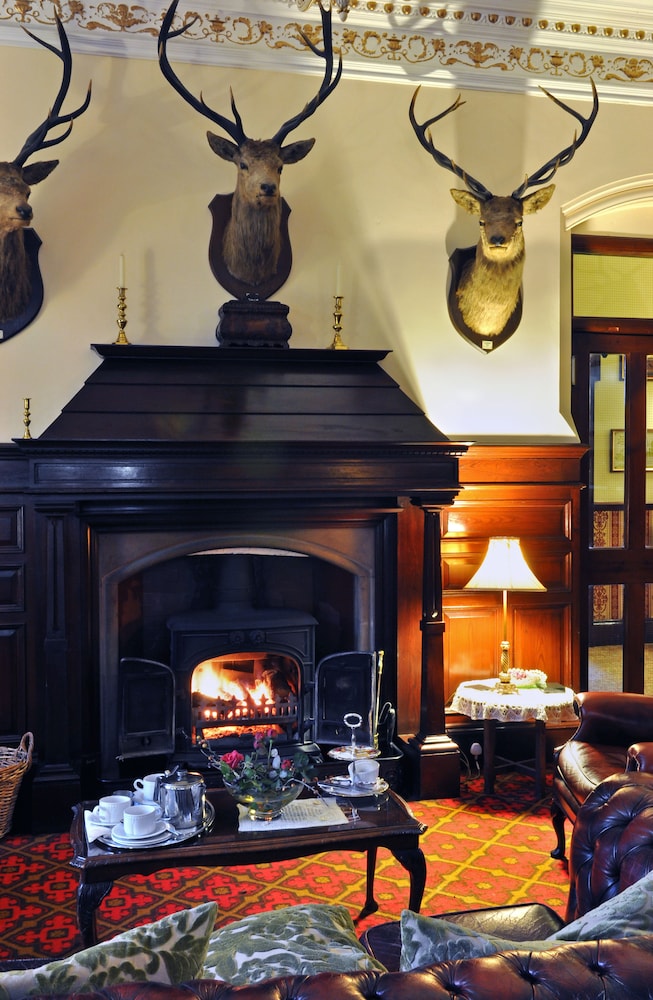 Lobby sitting area, Ledgowan Lodge Hotel