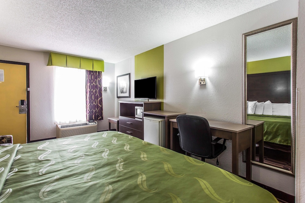 Quality Inn - Albemarle