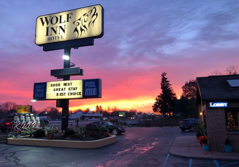 Wolf Inn Hotel