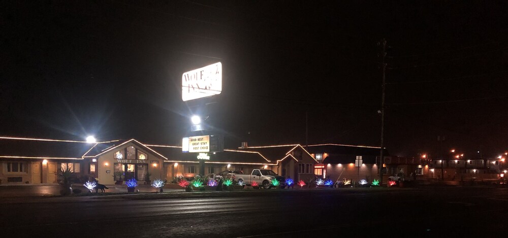Wolf Inn Hotel