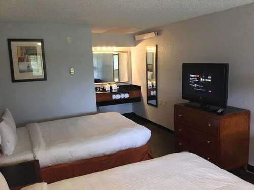 Check Expedia for Availability of Extend a Suites