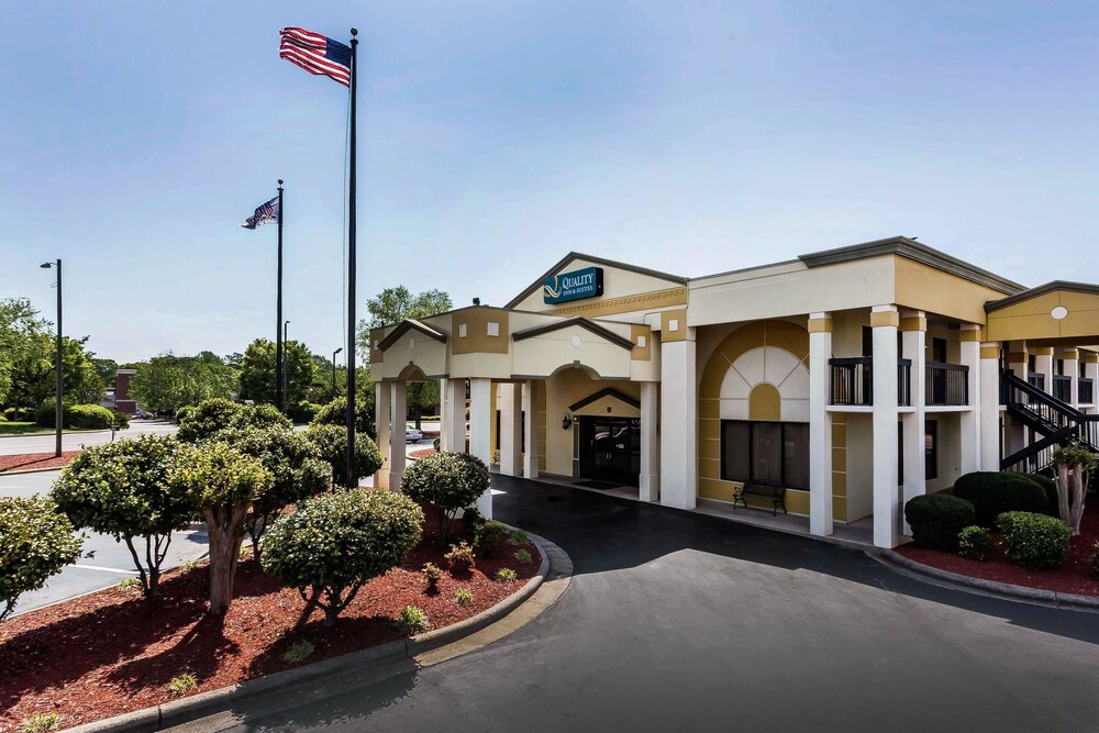 Quality Inn & Suites Mooresville - Lake Norman