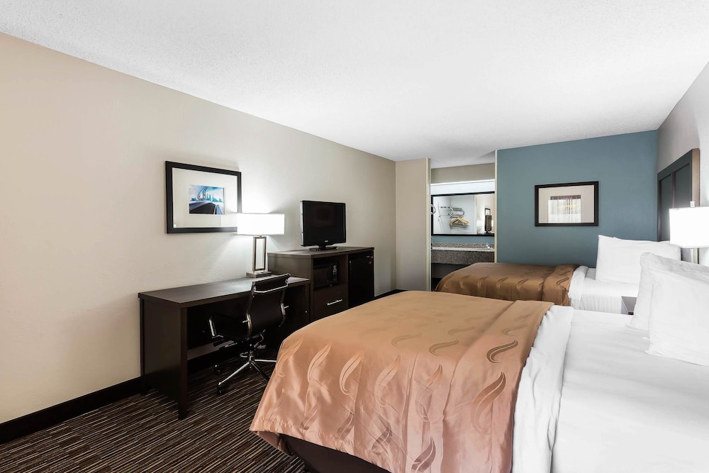 Quality Inn & Suites Mooresville - Lake Norman