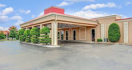 Ramada by Wyndham Murfreesboro