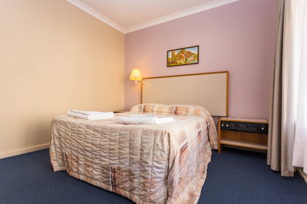 Sleepwell Motel