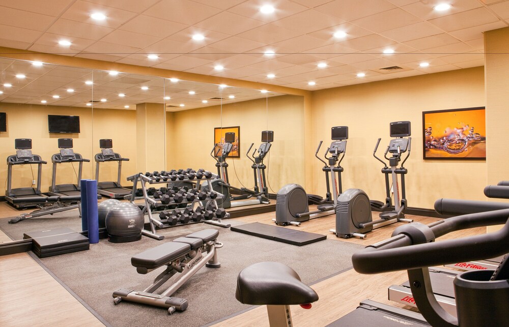 Fitness facility, Holiday Inn Presidential Little Rock Downtown, an IHG Hotel