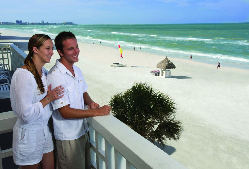 Sandcastle Resort at Lido Beach