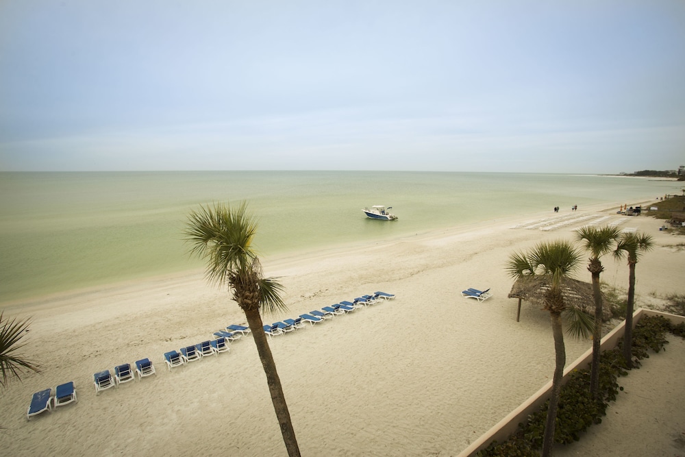 Sandcastle Resort at Lido Beach